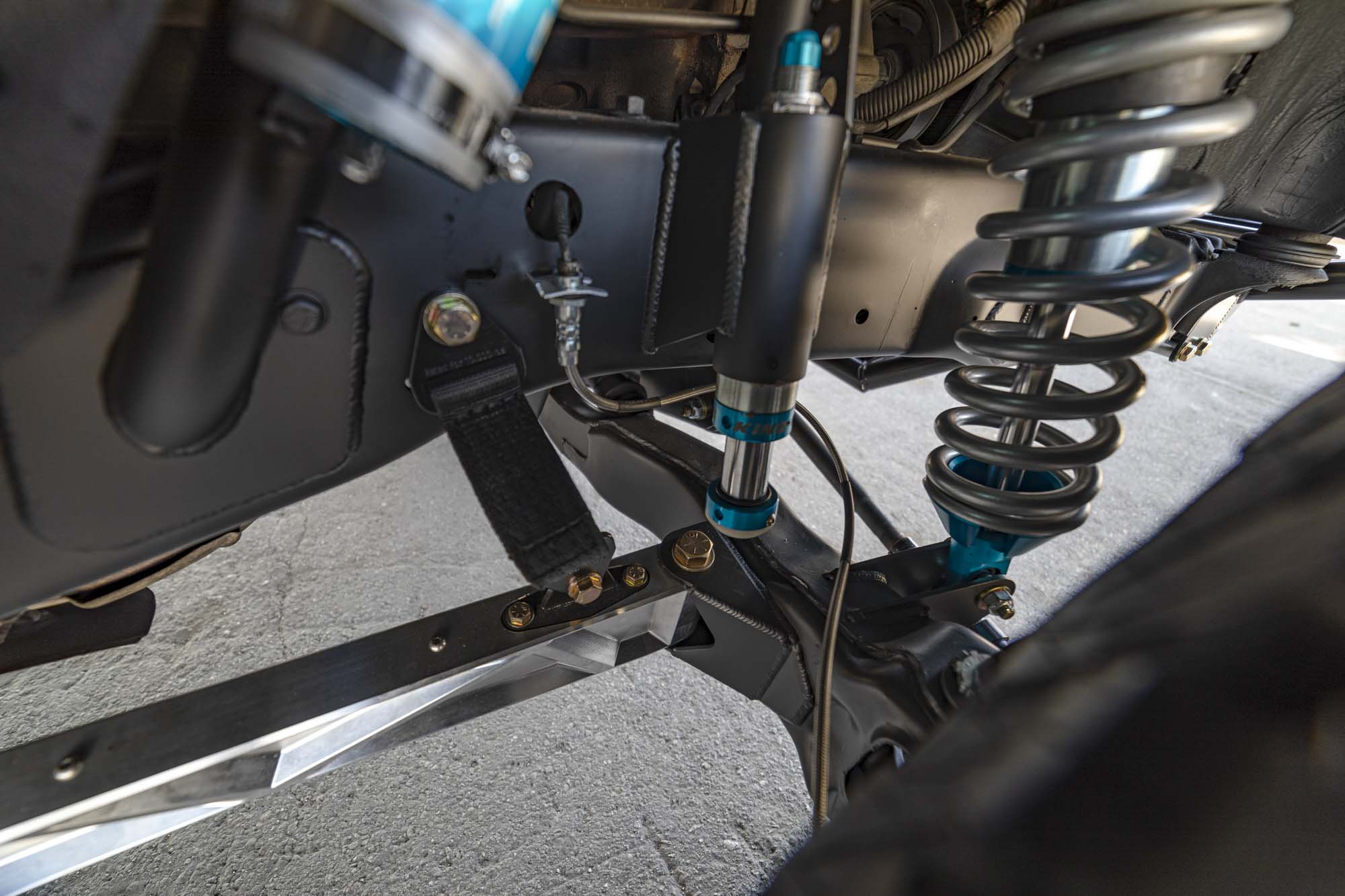 80-96 Bronco BILLET Stock Width 2.5" Shock Front & Rear Package (Long Travel)