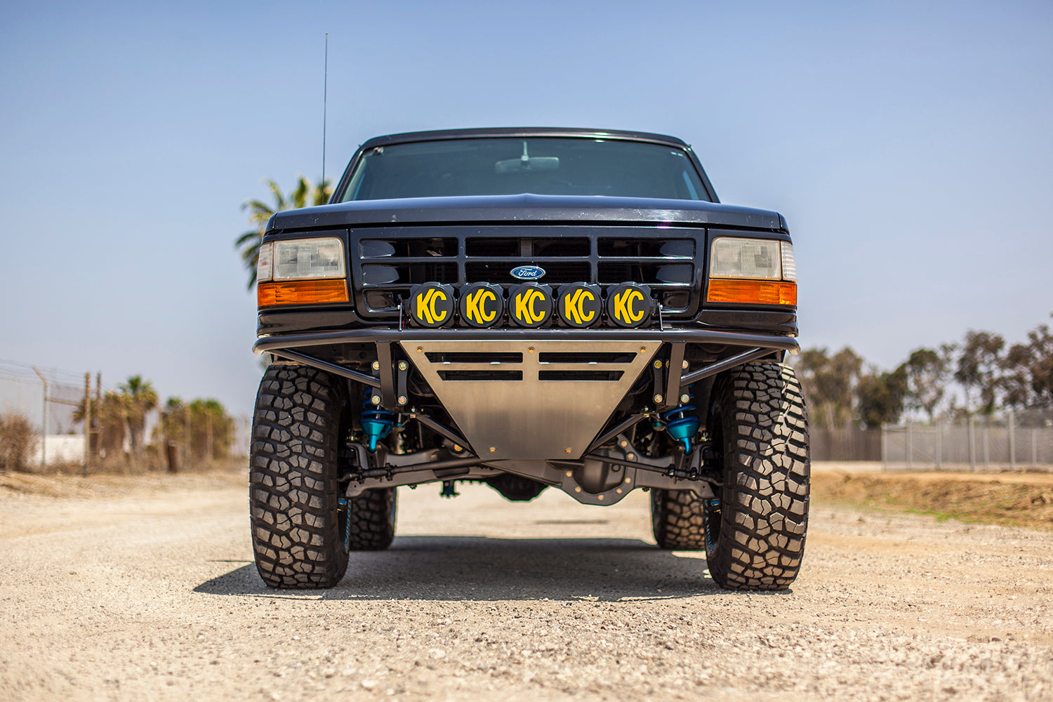 80-96 Bronco Stock Width 2.5" Shock Front & Rear Package (Long Travel)