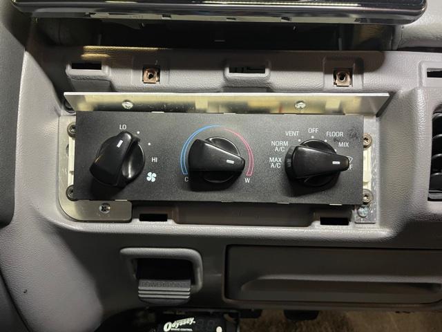 1992-97 F-Series and Bronco Climate Control Repair Bracket