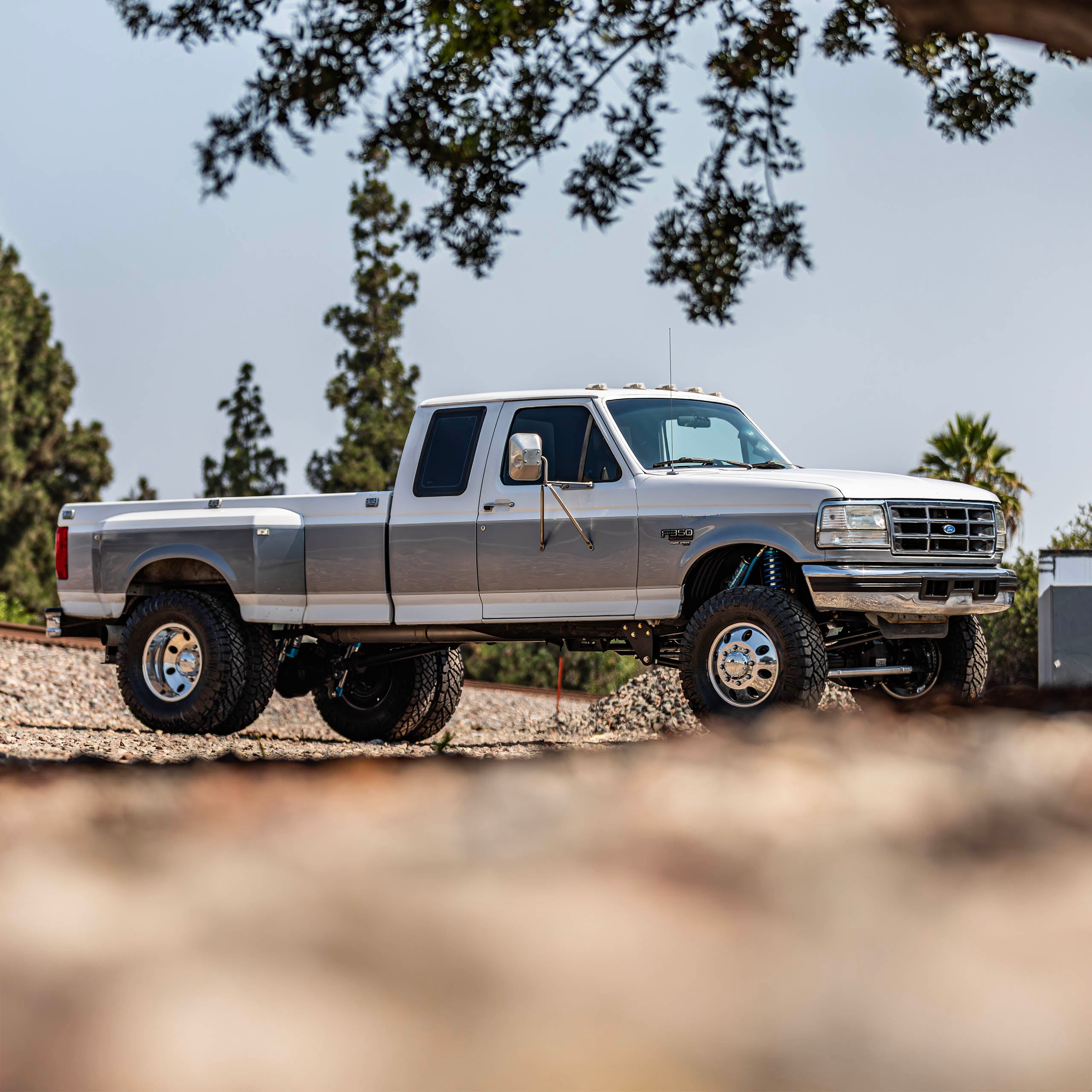 F-Series "DAILY DRIVER" "Super Duty" Conversion Kit (BOLT ON) Front Only