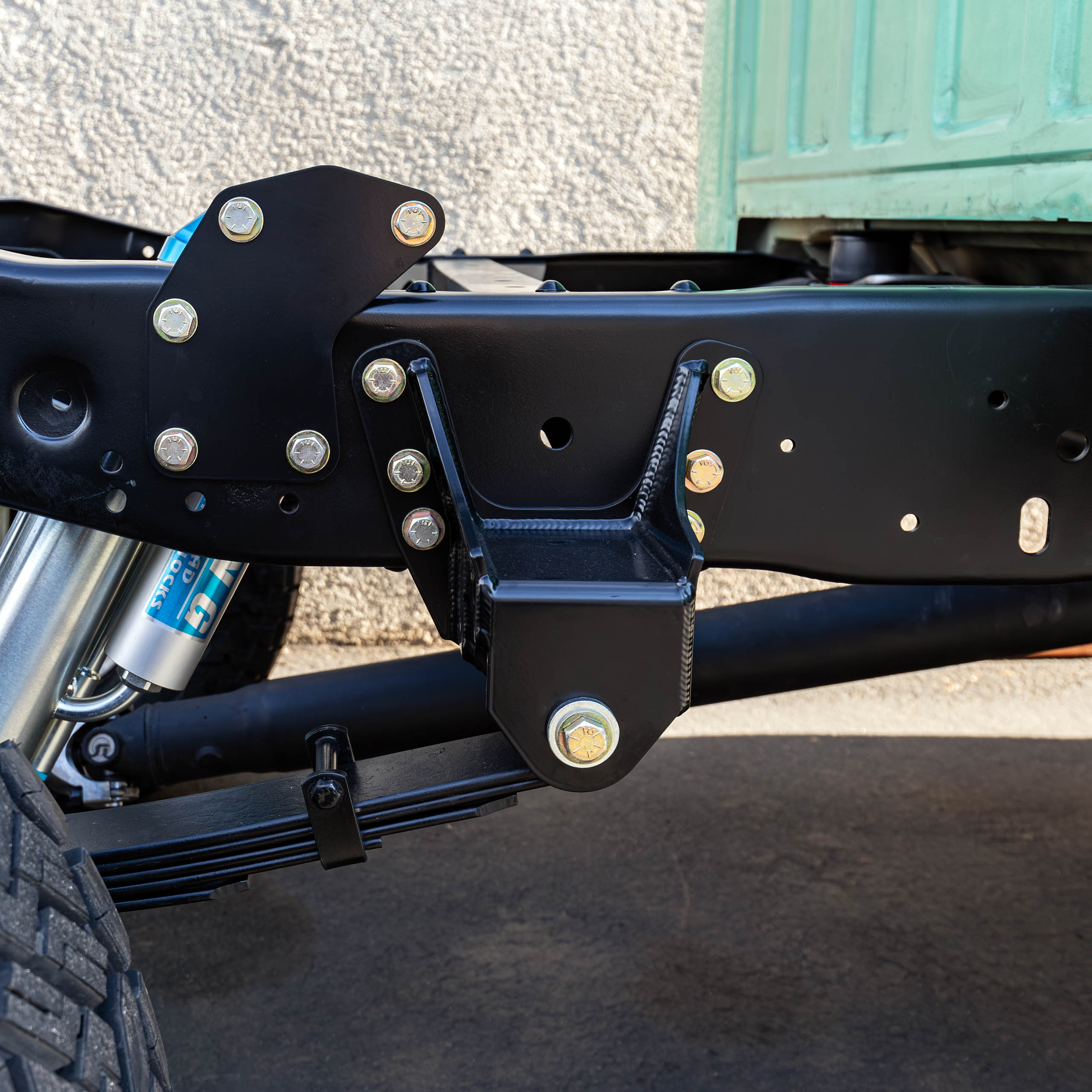 Desolate Motorsports Fabricated Leaf Spring Front Mount for F-250/350