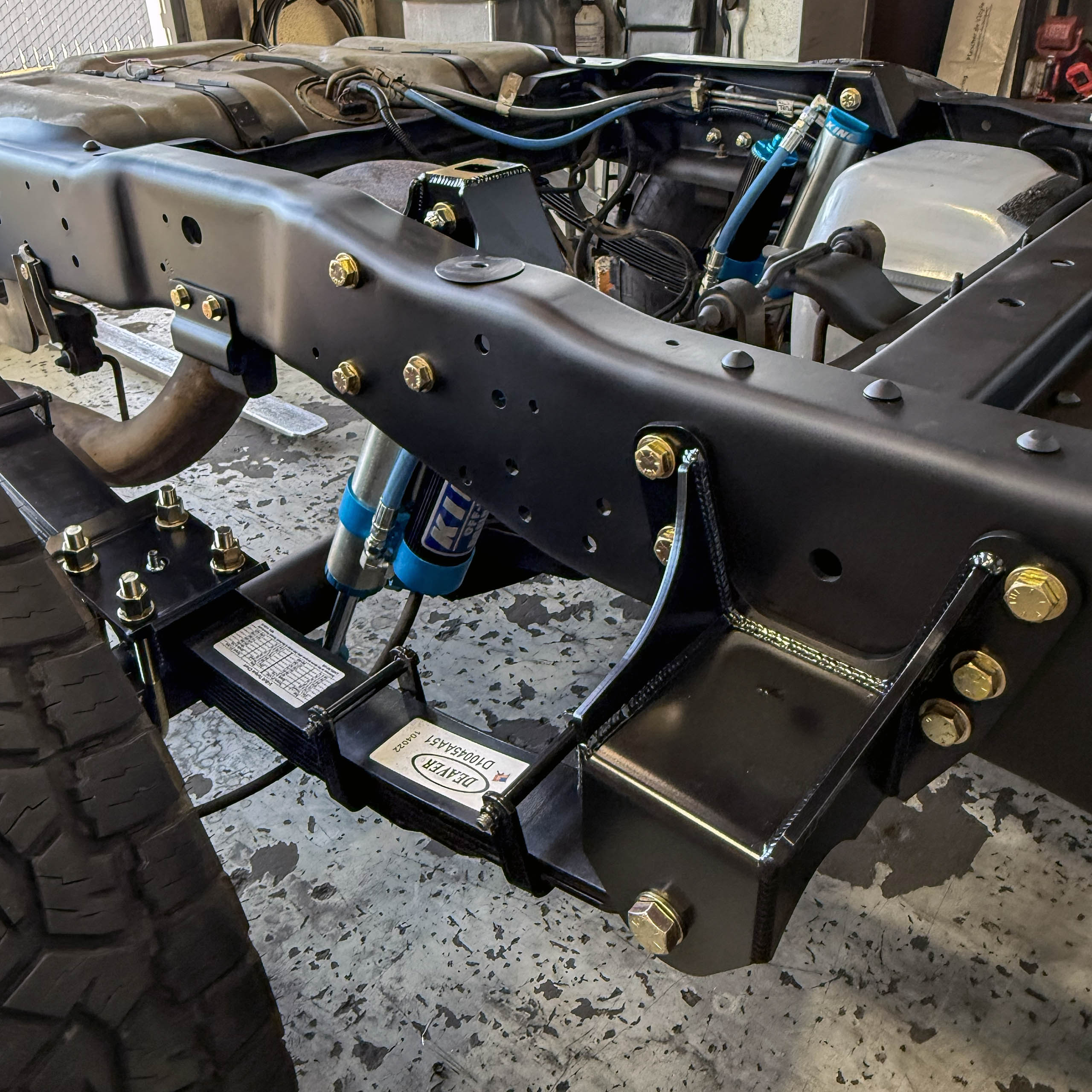 80-97 F250 / F350 HD Rear Suspension Kit