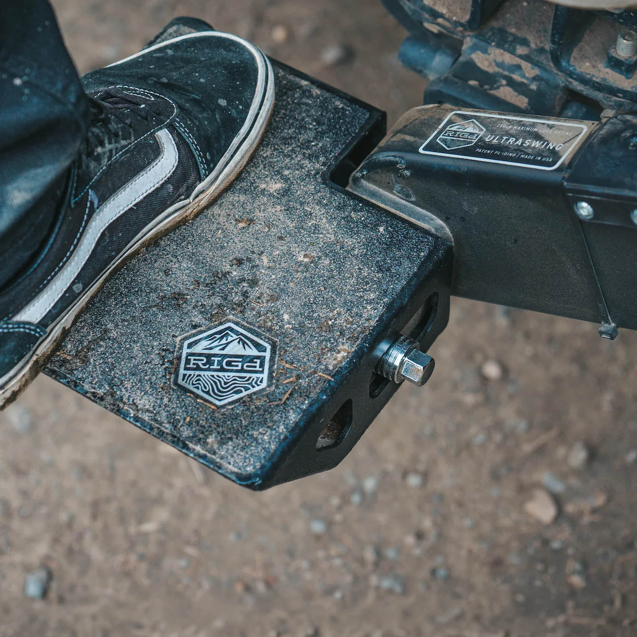 SKEP™ Skid Plate Hitch Step