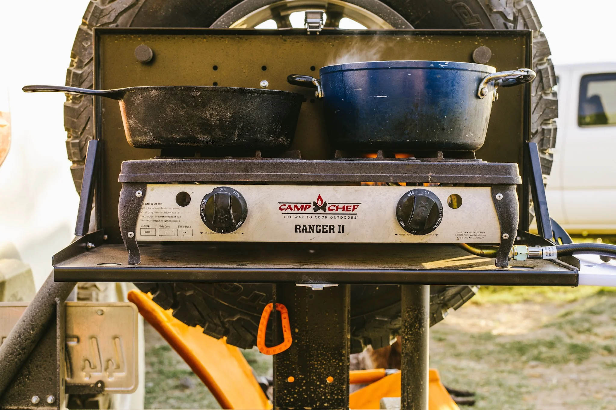 UltraSwing® Mega-Fit DESOLATE MOTORSPORTS SPEC High Clearance Spare Tire Hitch Mount