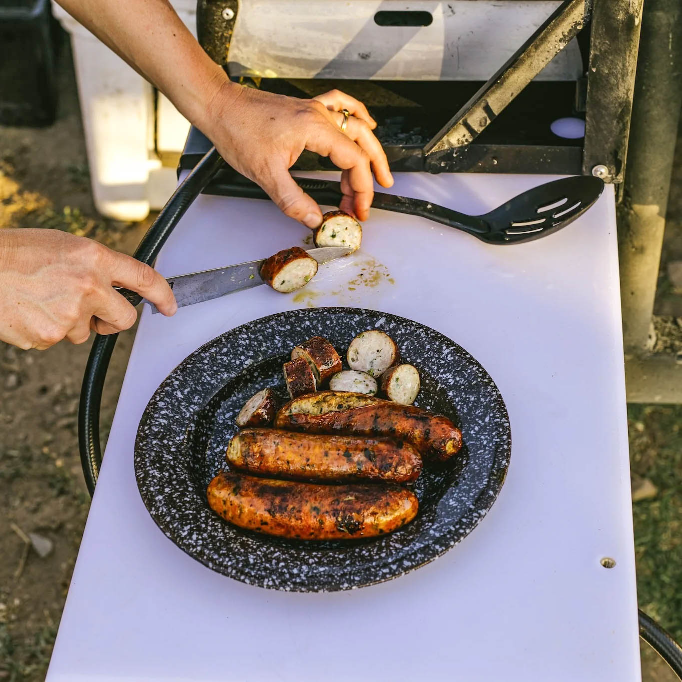 UltraSwing® Mega-Fit DESOLATE MOTORSPORTS SPEC High Clearance Spare Tire Hitch Mount