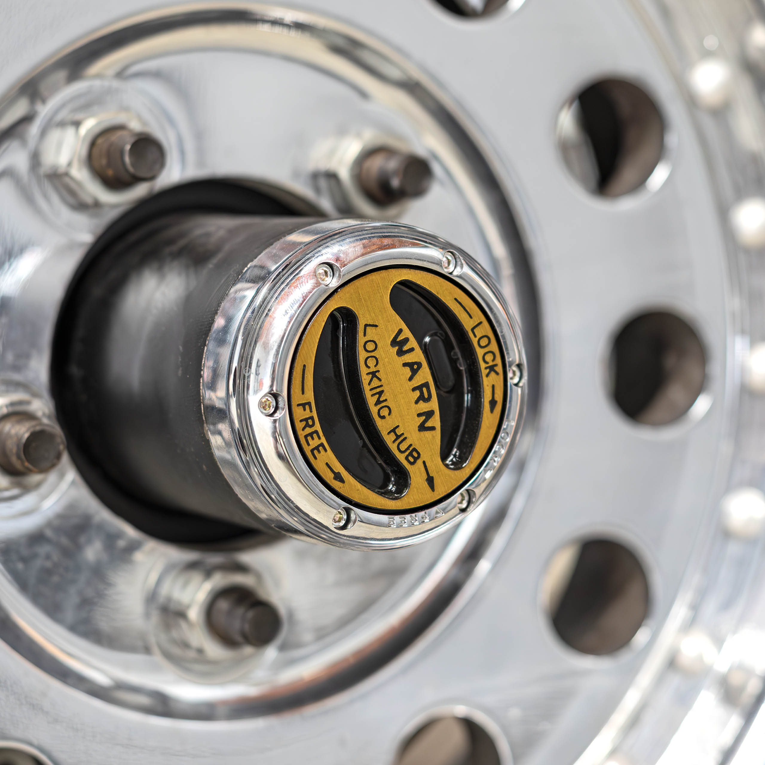Warn Premium Manual Locking Hubs